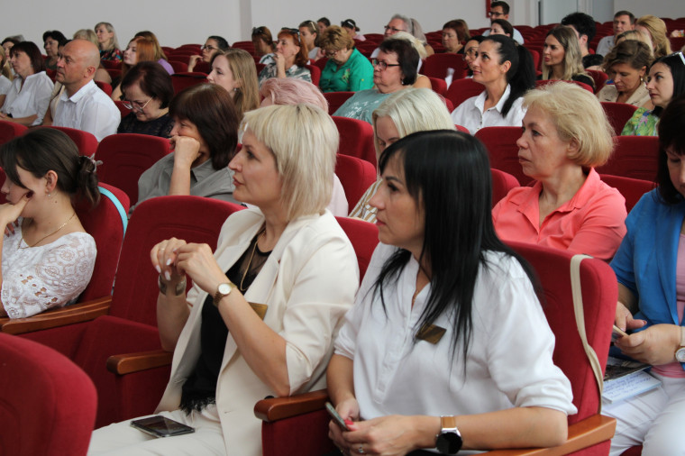 Участие в городской творческой лаборатории «Эстафета наставничества» в рамках августовской конференции педагогических работников города Ставрополя.